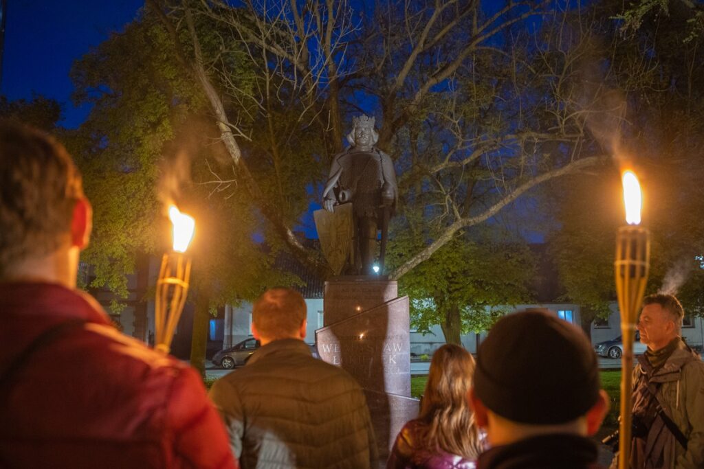 Miasto Króla Łokietka - zobacz w blasku pochodni, fot. Mikołaj Kuras dla UMWKP
