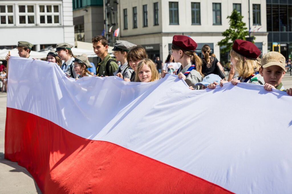 Obchody Dnia Flagi, Bydgoszcz, fot. Tomasz Czachorowski dla UMWKP