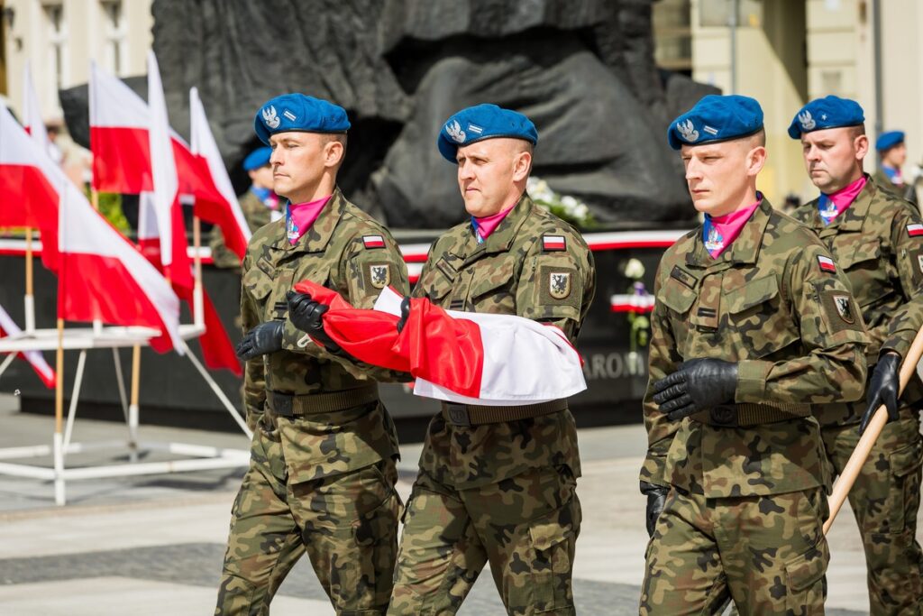 Obchody Dnia Flagi, Bydgoszcz, fot. Tomasz Czachorowski dla UMWKP