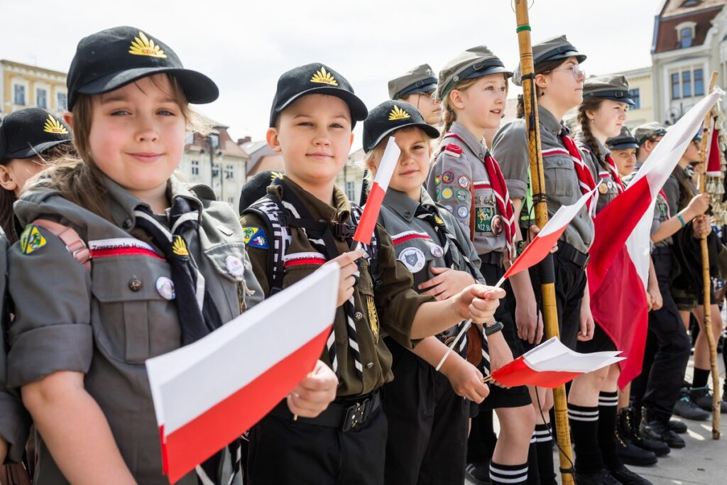 Obchody Dnia Flagi, Bydgoszcz, fot. Tomasz Czachorowski dla UMWKP