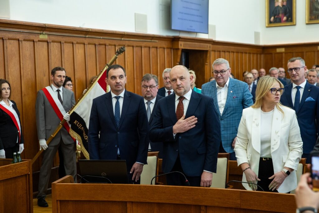 Pierwsza sesja sejmiku VII kadencji, fot. Andrzej Goiński/UMWKP