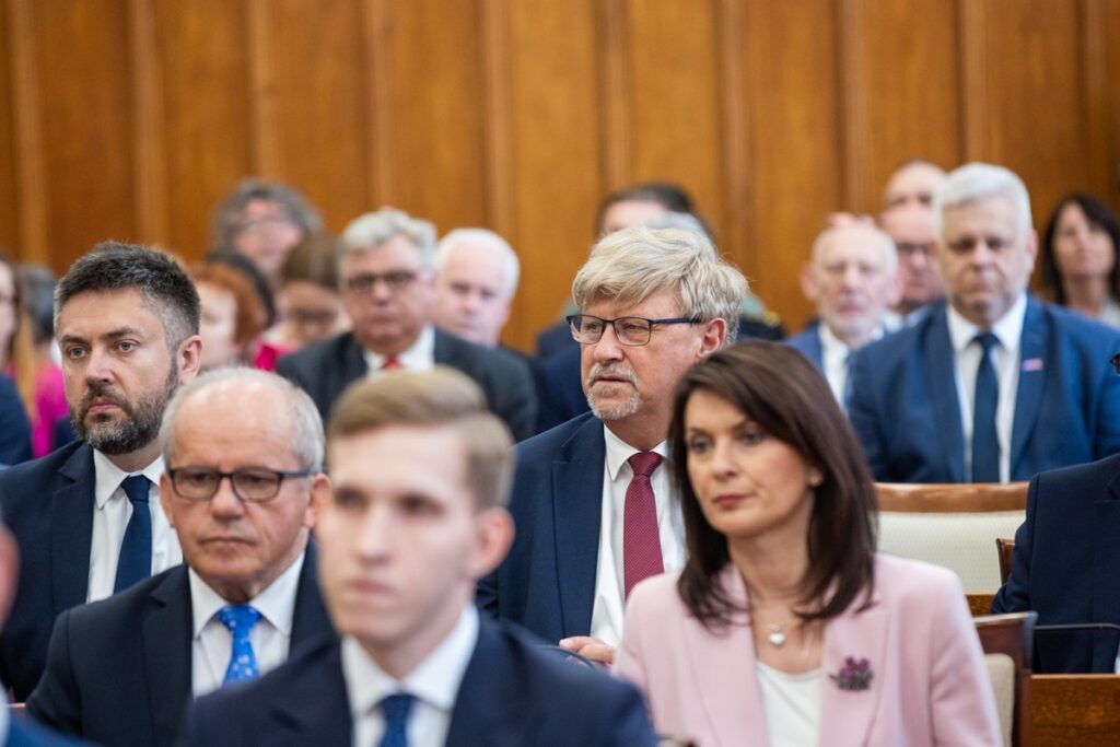 Pierwsza sesja sejmiku VII kadencji, fot. Andrzej Goiński/UMWKP