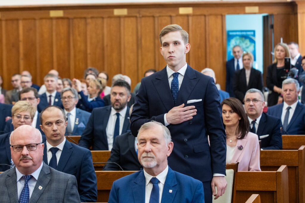 Pierwsza sesja sejmiku VII kadencji, fot. Andrzej Goiński/UMWKP