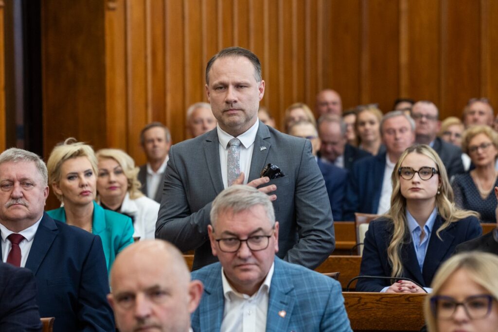 Pierwsza sesja sejmiku VII kadencji, fot. Andrzej Goiński/UMWKP