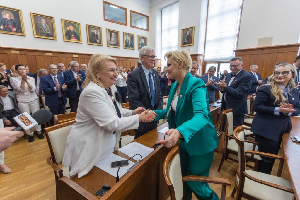 Pierwsza sesja sejmiku VII kadencji, fot. Mikołaj Kuras dla UMWKP