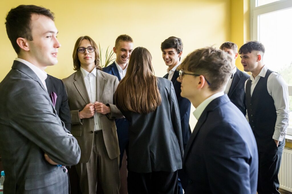 Maturzyści IV LO w Bydgoszczy, fot. Tomasz Czachorowski/eventphoto.com.pl dla UMWKP