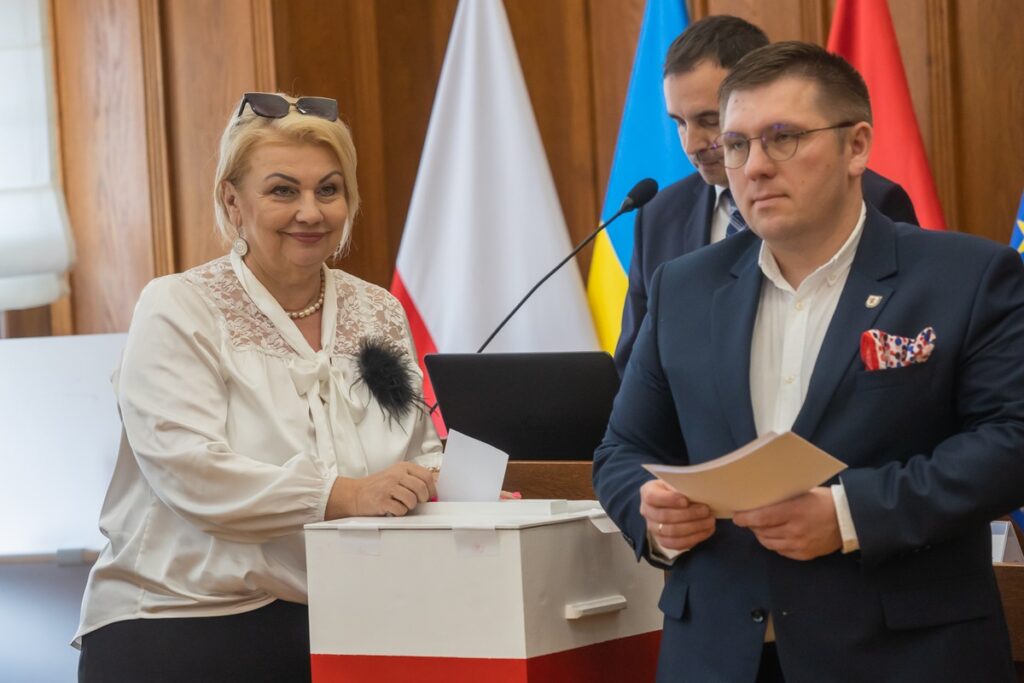 Pierwsza sesja sejmiku województwa, wybory marszałka województwa, fot. Mikołaj Kuras dla UMWKP