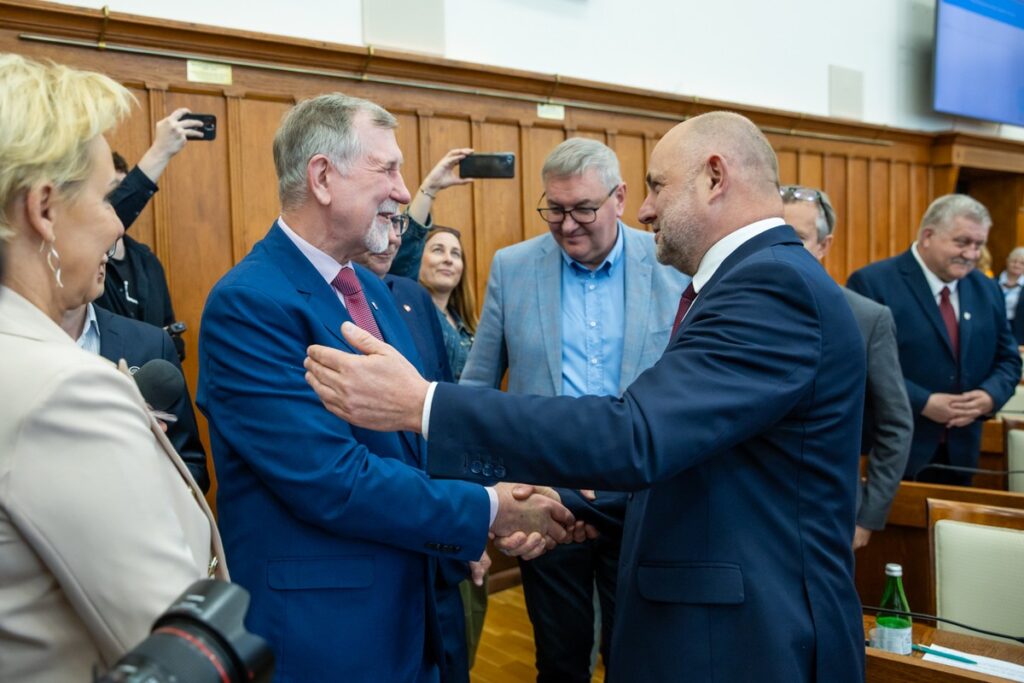 Pierwsza sesja sejmiku województwa, wybory marszałka województwa, fot. Andrzej Goiński/UMWKP