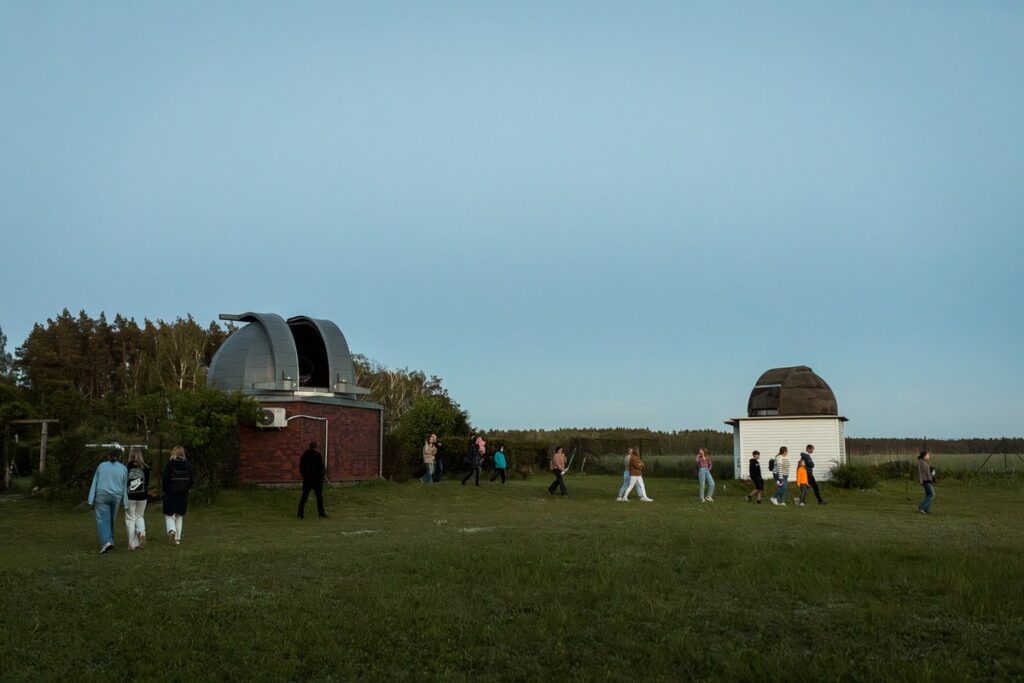 Wiosenny piknik astronomiczny w Niedźwiadach (pow. nakielski), fot. Tomasz Czachorowski, eventphoto.com.pl dla UMWKP