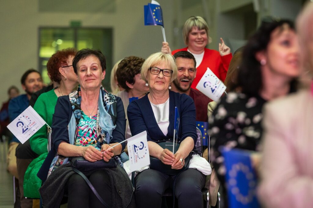 Koncert: Podróż po Europie” z okazji 20-lecia Polski w UE, fot. Szymon Zdziebło, tarantoga.pl dla UMWKP