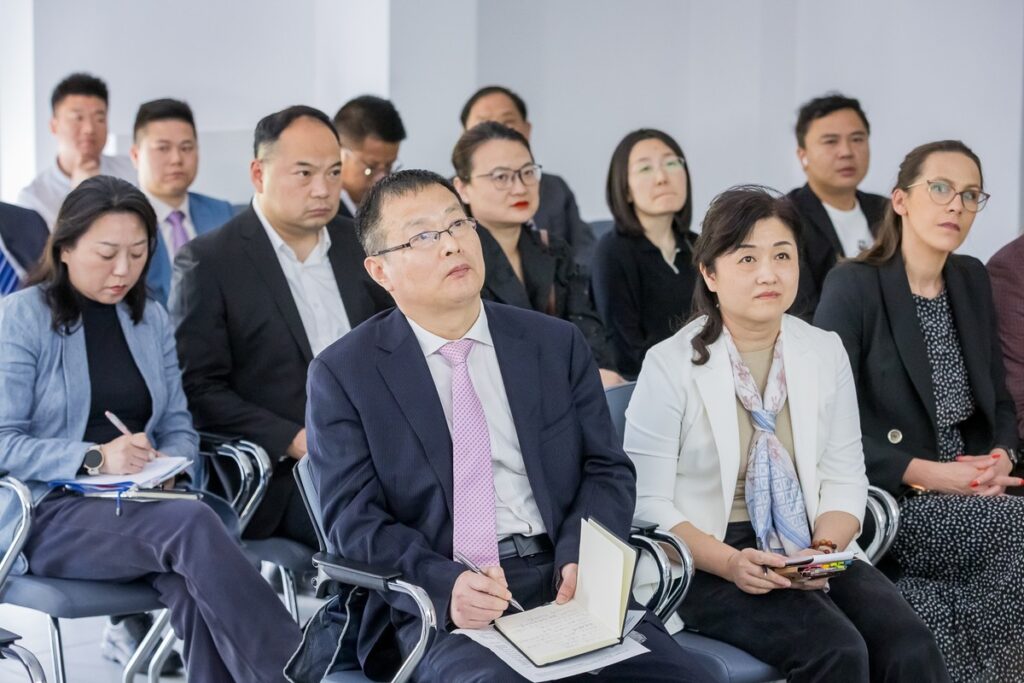 Spotkanie z delegacją z chińskiej prowincji Hubei, fot. Tomasz Czachorowski/eventphoto.com.pl dla UMWKP