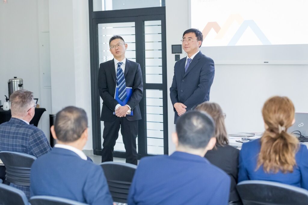 Spotkanie z delegacją z chińskiej prowincji Hubei, fot. Tomasz Czachorowski/eventphoto.com.pl dla UMWKP