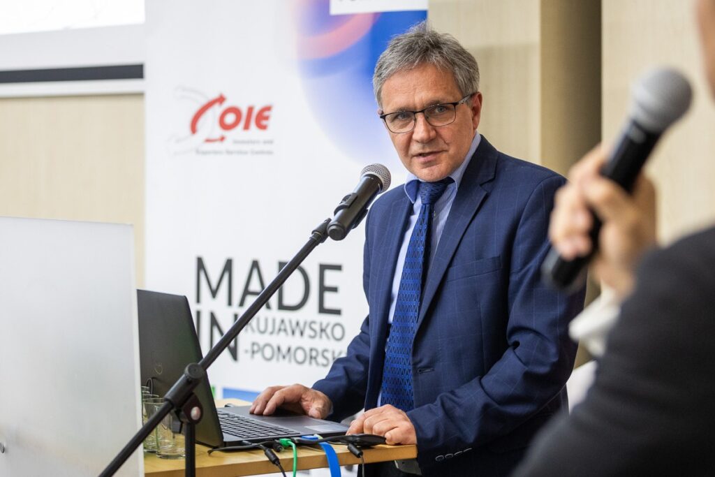 Spotkanie z delegacją z chińskiej prowincji Hubei, fot. Szymon Zdziebło/tarantoga.pl dla UMWKP