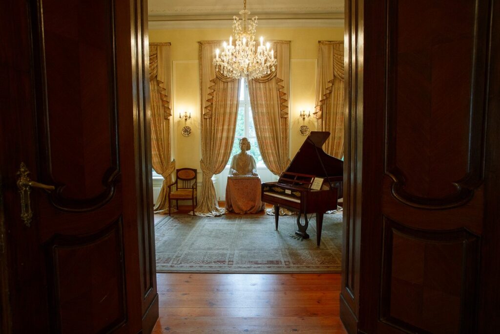 Pałac w Ostromecku, fot. Filip Kowalkowski dla UMWKP