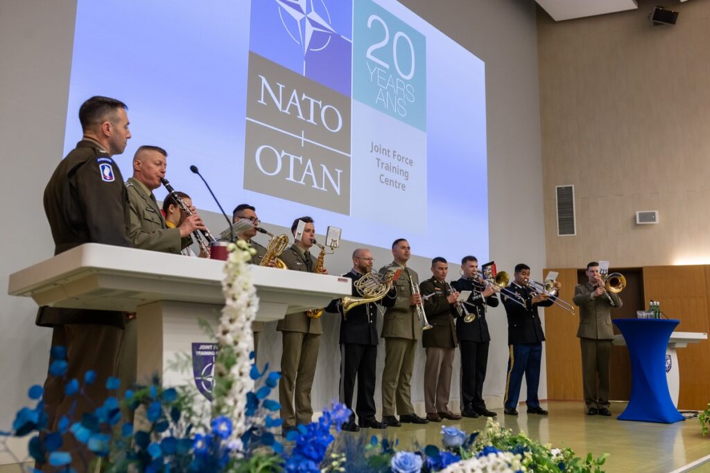 Oficjalne uroczystości z okazji 20-lecia JFTC w Bydgoszczy, fot. Tomasz Czachorowski/eventphoto.com.pl dla UMWKP