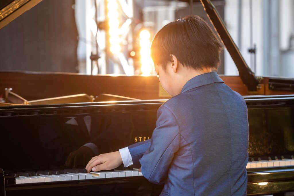 Zakończenie Konkursu Pianistycznego w Szafarni fot. Szymon Zdziebło/tarantoga.pl dla UMWKP