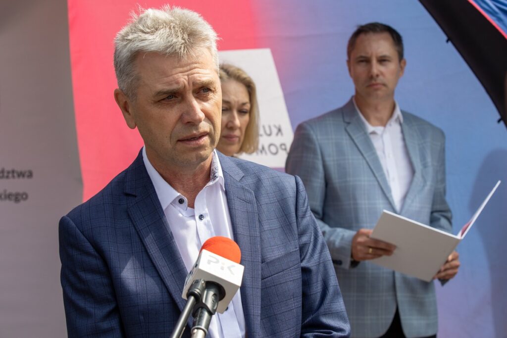 Podpisanie umowy na prace budowlane w grudziądzkim Młynie Górnym, fot. Mikołaj Kuras dla UMWKP