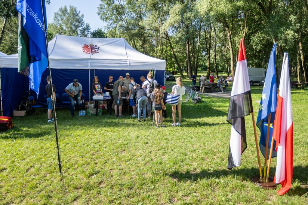 XIV Dziecięce Zawody Wędkarskie w Urzędzie Marszałkowskim, fot. Szymon Zdziebło, tarantoga.pl dla UMWKP