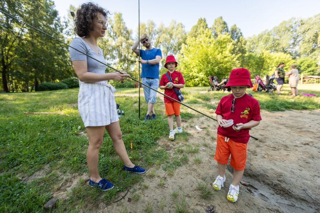 XIV Dziecięce Zawody Wędkarskie w Urzędzie Marszałkowskim, fot. Szymon Zdziebło, tarantoga.pl dla UMWKP