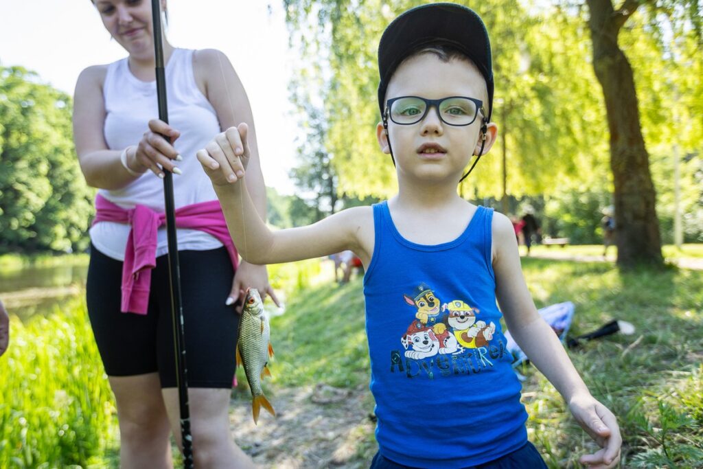 XIV Dziecięce Zawody Wędkarskie w Urzędzie Marszałkowskim, fot. Szymon Zdziebło, tarantoga.pl dla UMWKP