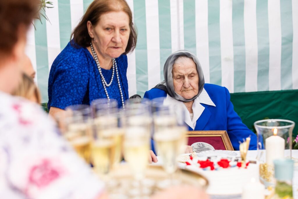 Wręczenie medalu Cecylii Zielińskiej, fot. Andrzej Goiński/UMWKP