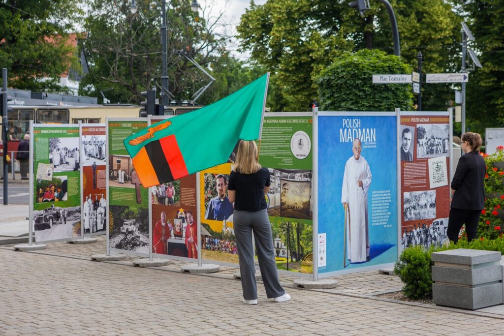 Otwarcie wystawy poświęconej kard. Kozłowieckiemu, fot. Mikołaj Kuras dla UMWKP