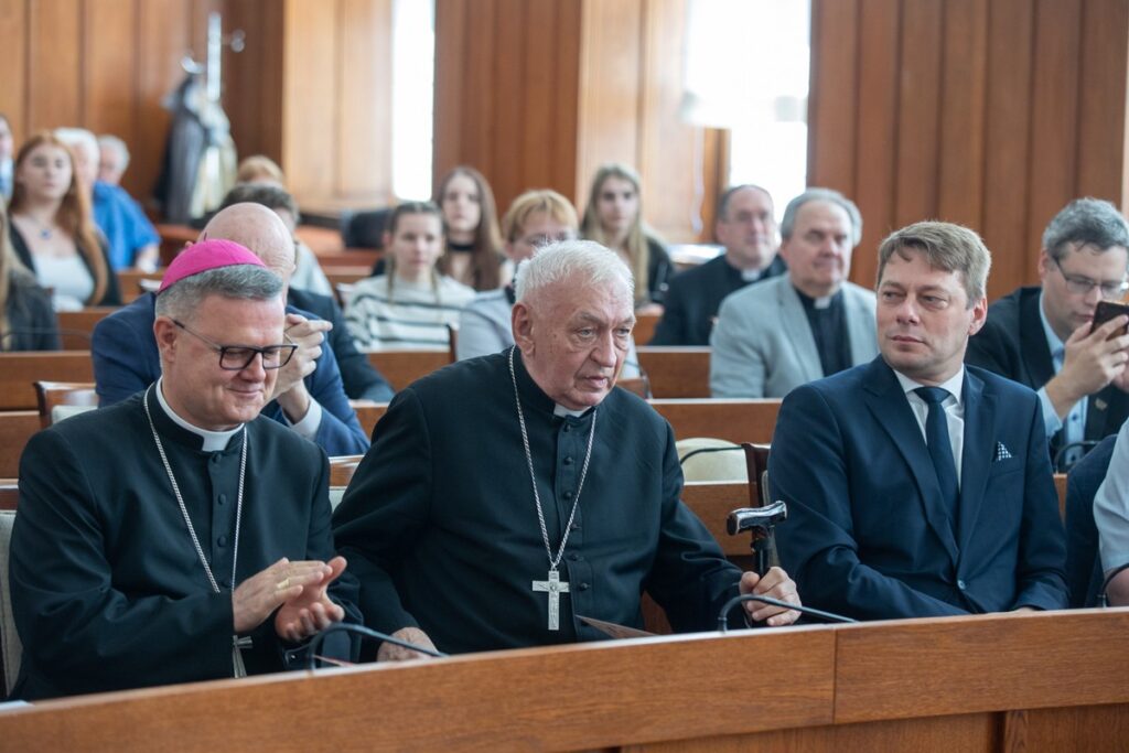 Konferencja naukowa „Fides et ratio. Przesłanie św. Jana Pawła II do ludzi nauki 25 lat później” w Toruniu, fot. Mikołaj Kuras dla UMWKP