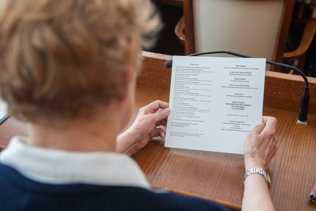 Konferencja naukowa „Fides et ratio. Przesłanie św. Jana Pawła II do ludzi nauki 25 lat później” w Toruniu, fot. Mikołaj Kuras dla UMWKP