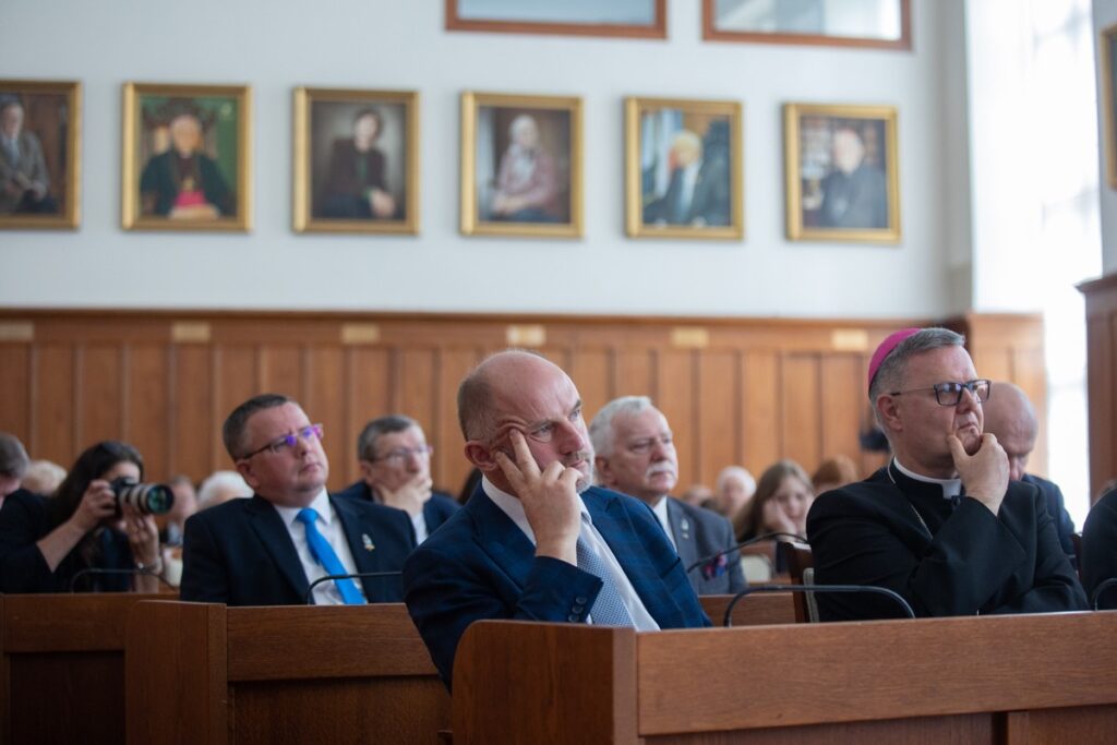 Konferencja naukowa „Fides et ratio. Przesłanie św. Jana Pawła II do ludzi nauki 25 lat później” w Toruniu, fot. Mikołaj Kuras dla UMWKP