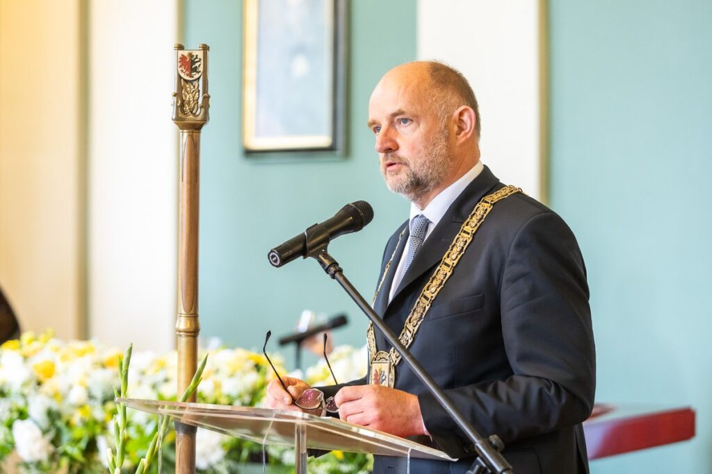 Uroczysta sesja sejmiku województwa kujawsko-pomorskiego., fot. Szymon Zdziebło, tarantoga.pl dla UMWKP