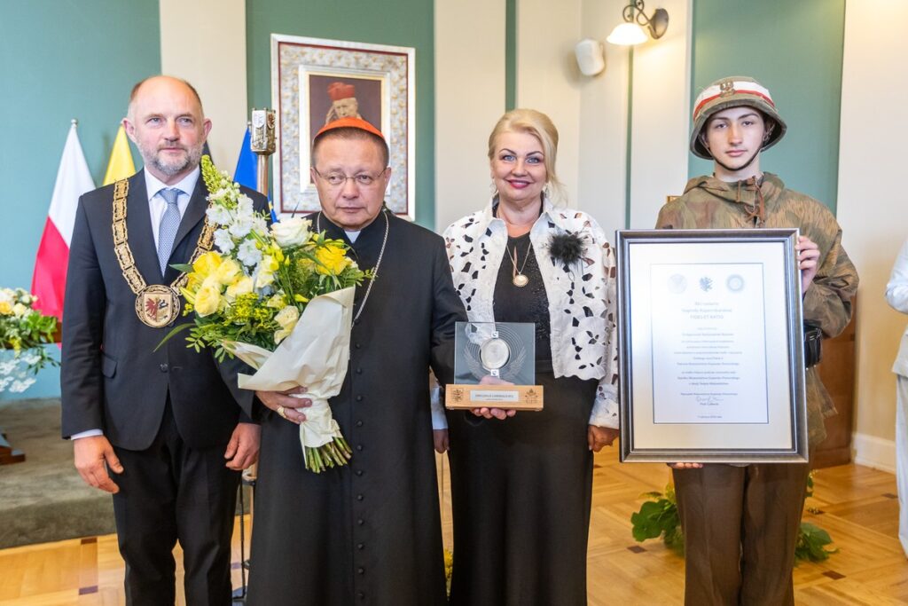 Uroczysta sesja sejmiku województwa kujawsko-pomorskiego., fot. Szymon Zdziebło, tarantoga.pl dla UMWKP