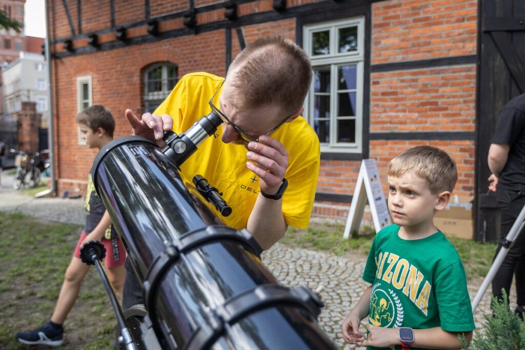 Astrobaza Toruń, fot. Szymon Zdziebło, tarantoga.pl dla UMWKP
