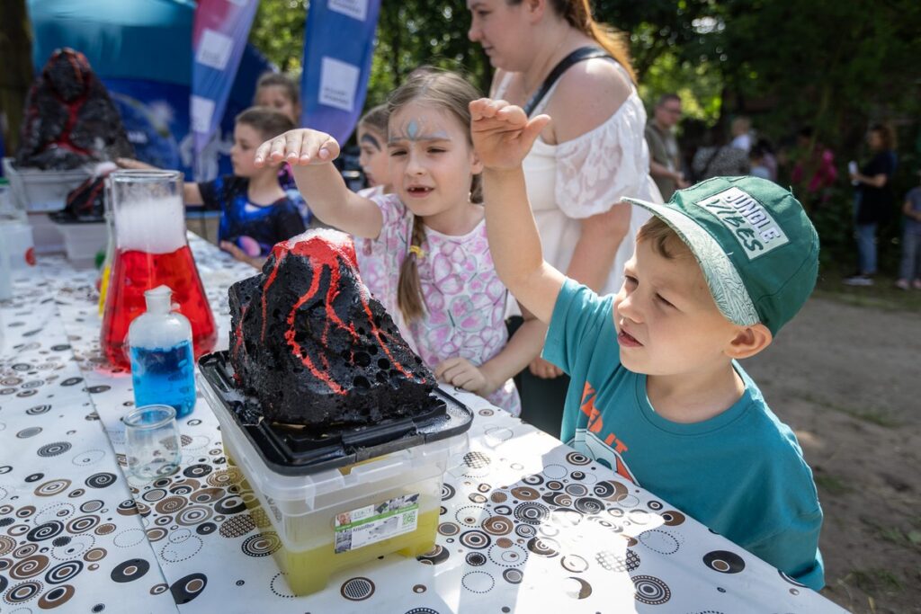 Astrobaza Toruń, fot. Szymon Zdziebło, tarantoga.pl dla UMWKP