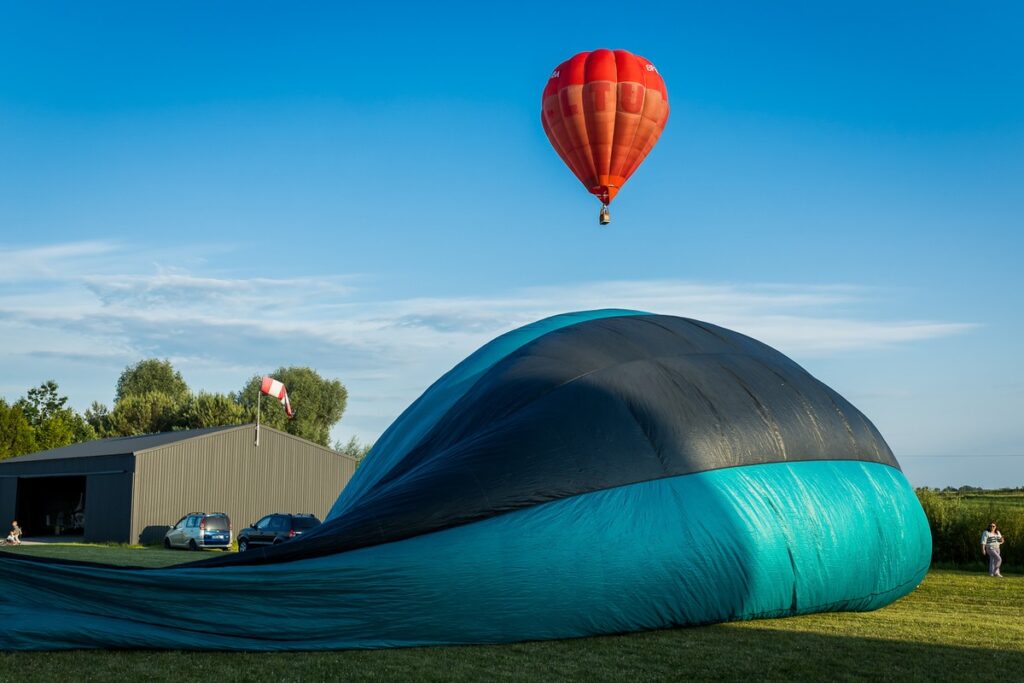 fot. Balony nad kujawsko-pomorskim niebem, fot. Tomasz Czachorowski, eventpoto.com.pl dla UMWKP