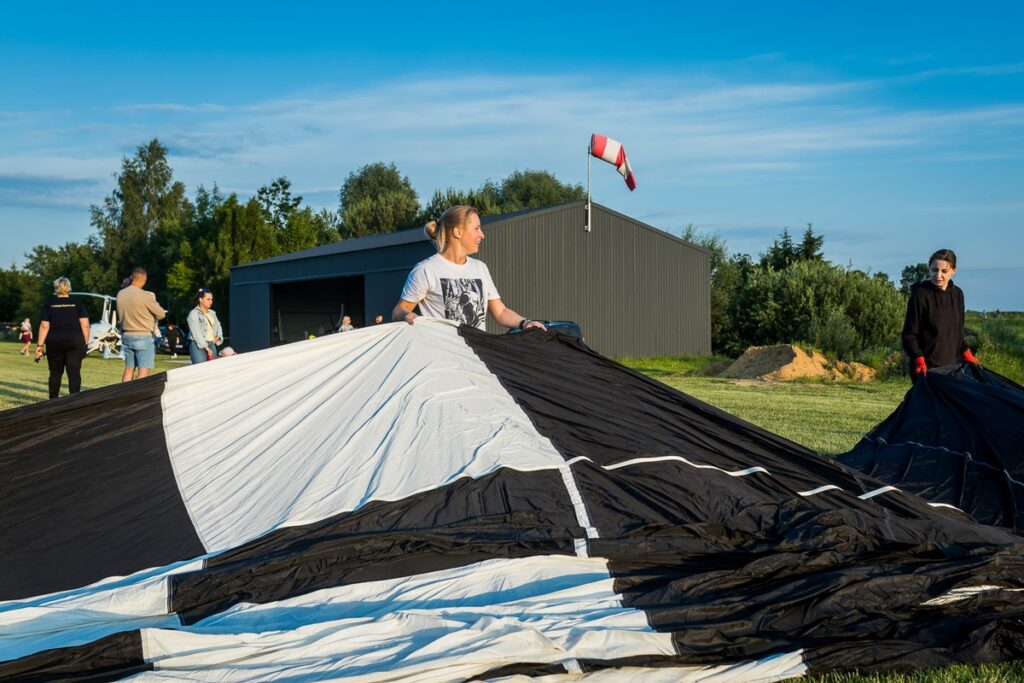 fot. Balony nad kujawsko-pomorskim niebem, fot. Tomasz Czachorowski, eventpoto.com.pl dla UMWKP