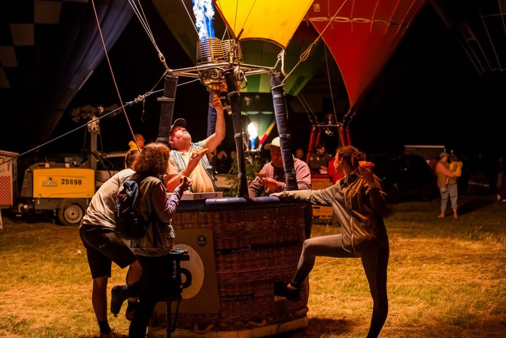 fot. Balony nad kujawsko-pomorskim niebem, fot. Tomasz Czachorowski, eventpoto.com.pl dla UMWKP