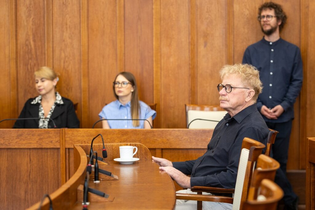 Wręczenie nagród w konkursie „Mój ojciec-jak dobrze być razem!”, fot. Szymon Zdziebło/tarantoga.pl dla UMWKP