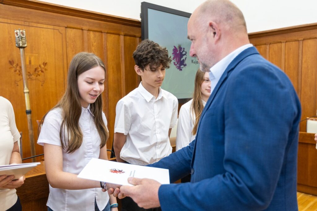 Spotkanie z uczestnikami konkursu „Poznajemy Parki Krajobrazowe”, fot. Szymon Zdziebło/tarantoga.pl dla UMWKP