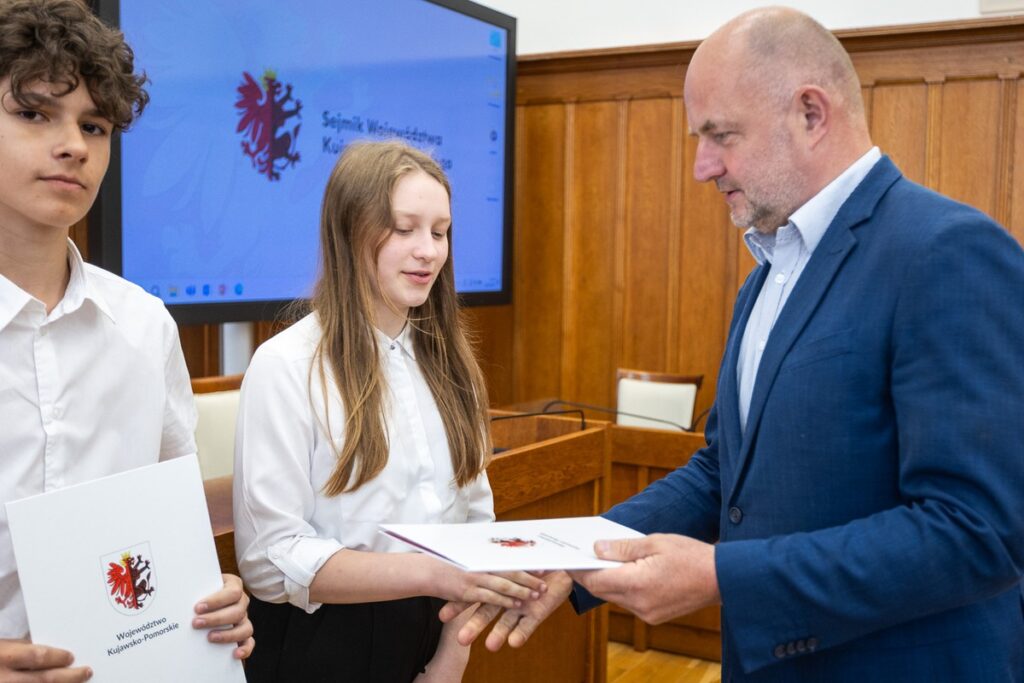 Spotkanie z uczestnikami konkursu „Poznajemy Parki Krajobrazowe”, fot. Szymon Zdziebło/tarantoga.pl dla UMWKP