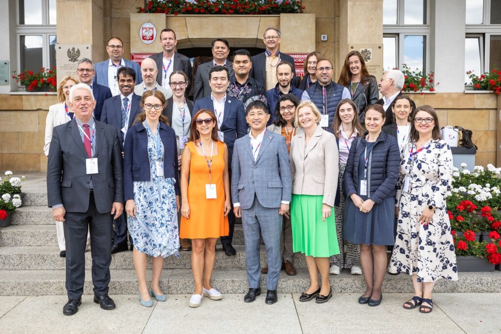 Spotkanie z radcami handlowymi ambasad, fot. Szymon Zdziebło/tarantoga.pl dla UMWKP