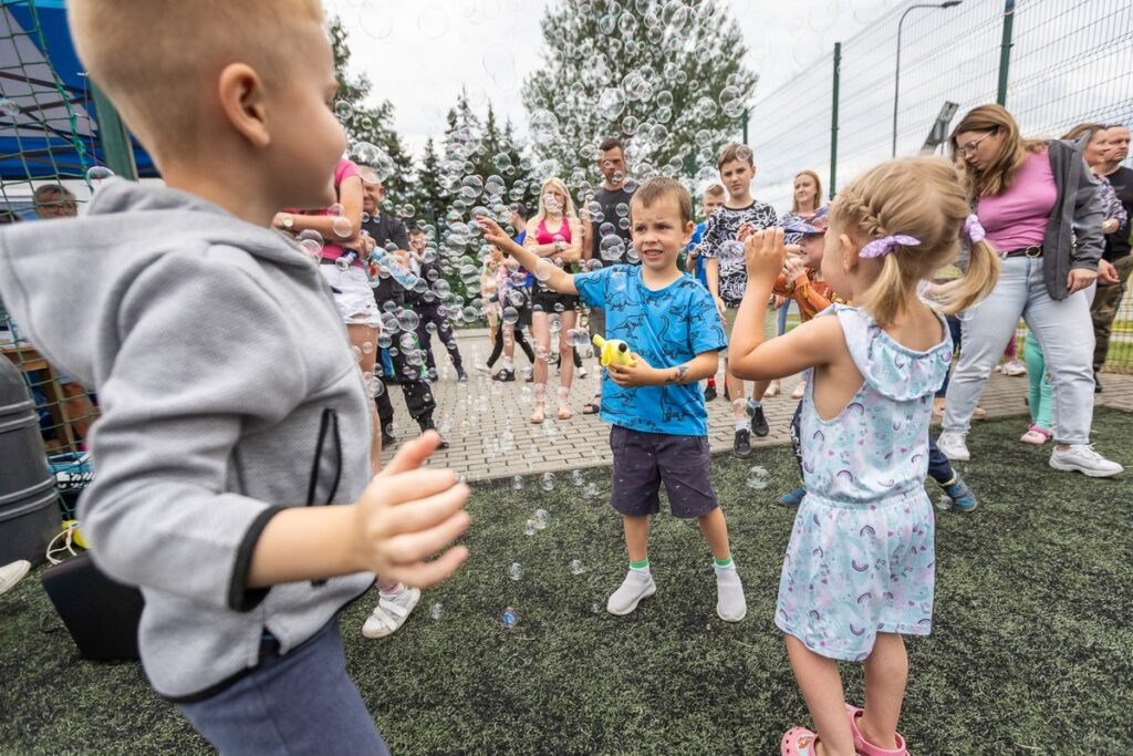 Sportowy dzień z aktywną gminą w Unisławiu, fot. Szymon Zdziebło, tarantoga.pl dla UMWKP