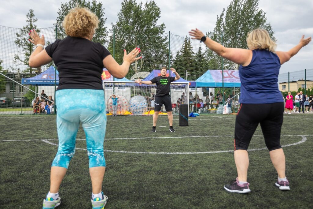 Sportowy dzień z aktywną gminą w Unisławiu, fot. Szymon Zdziebło, tarantoga.pl dla UMWKP
