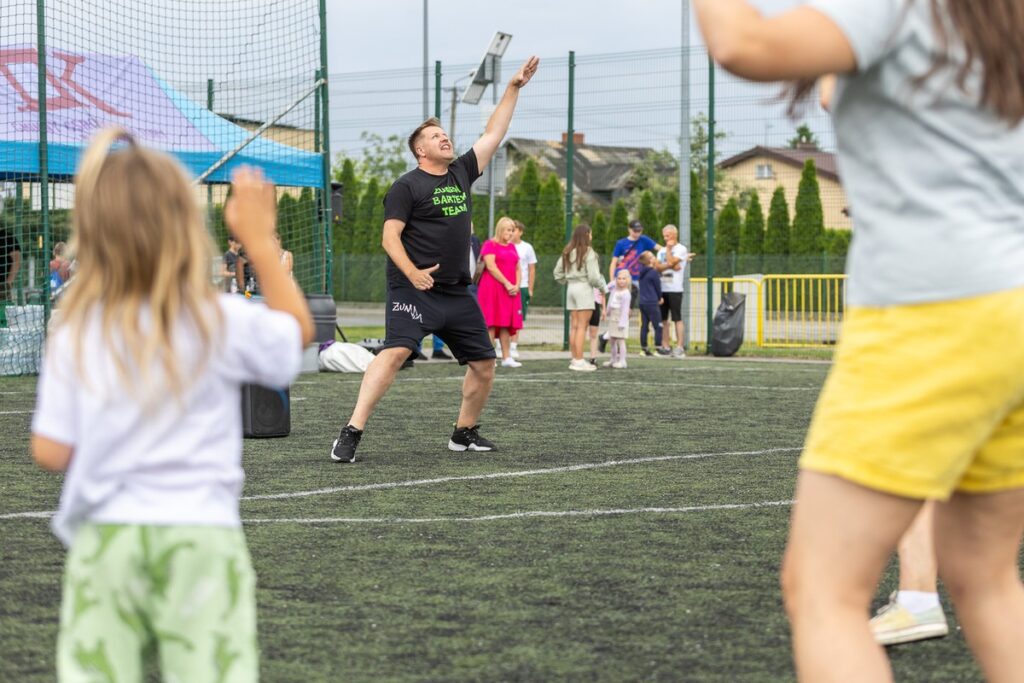 Sportowy dzień z aktywną gminą w Unisławiu, fot. Szymon Zdziebło, tarantoga.pl dla UMWKP