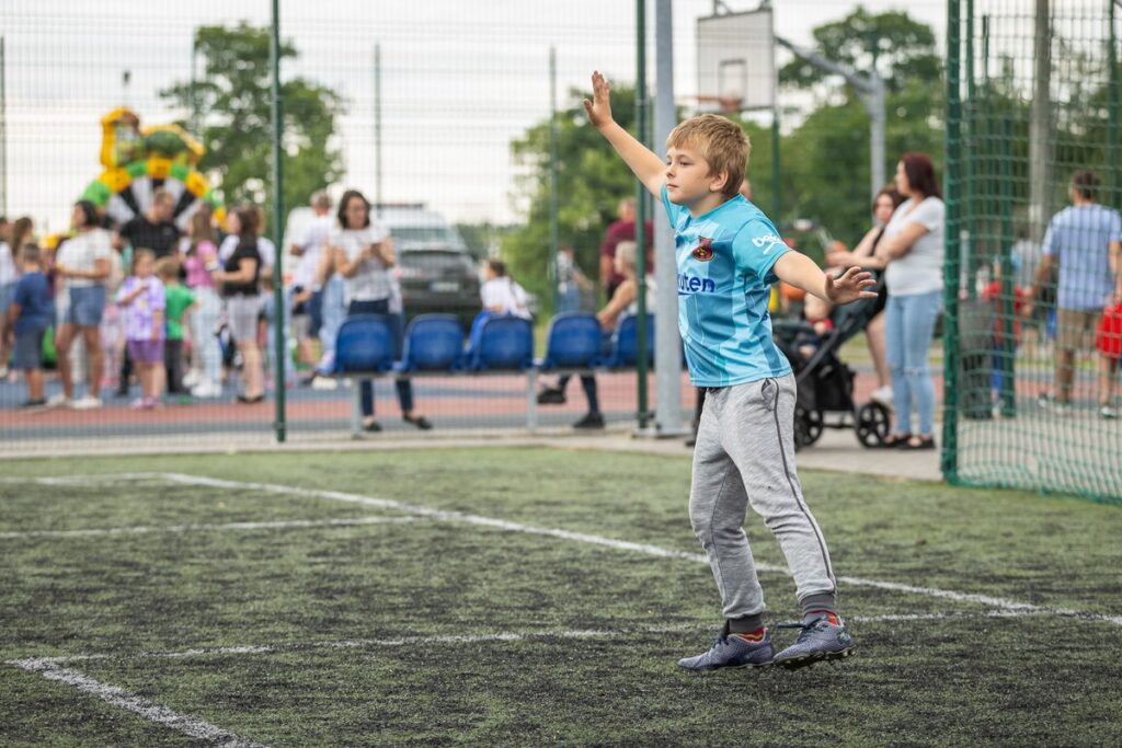 Sportowy dzień z aktywną gminą w Unisławiu, fot. Szymon Zdziebło, tarantoga.pl dla UMWKP