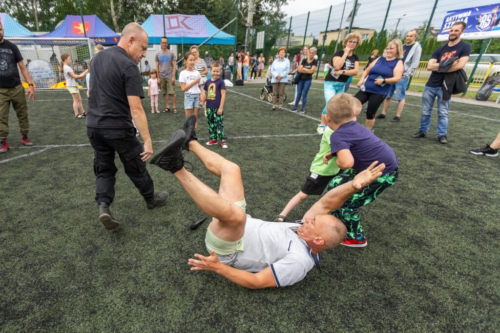 Sportowy dzień z aktywną gminą w Unisławiu, fot. Szymon Zdziebło, tarantoga.pl dla UMWKP