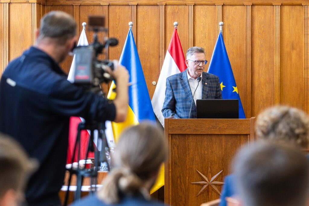 Pierwsze posiedzenie Młodzieżowego Sejmiku Województwa Kujawsko-Pomorskiego drugiej kadencji, fot. Szymon Zdziebło/tarantoga.pl dla UMWKP