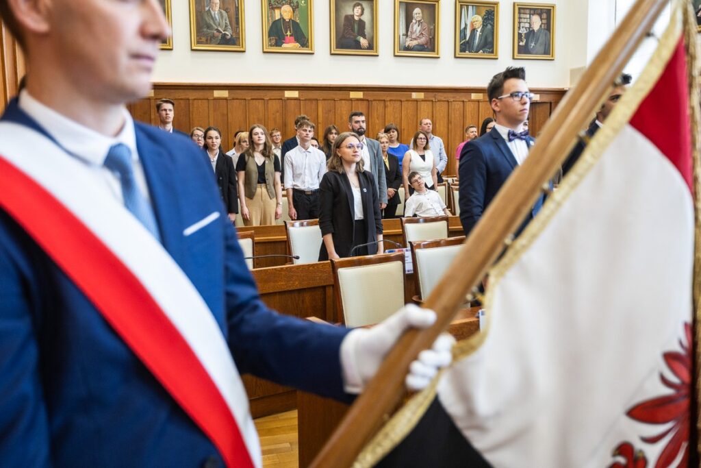 Pierwsze posiedzenie Młodzieżowego Sejmiku Województwa Kujawsko-Pomorskiego drugiej kadencji, fot. Szymon Zdziebło/tarantoga.pl dla UMWKP