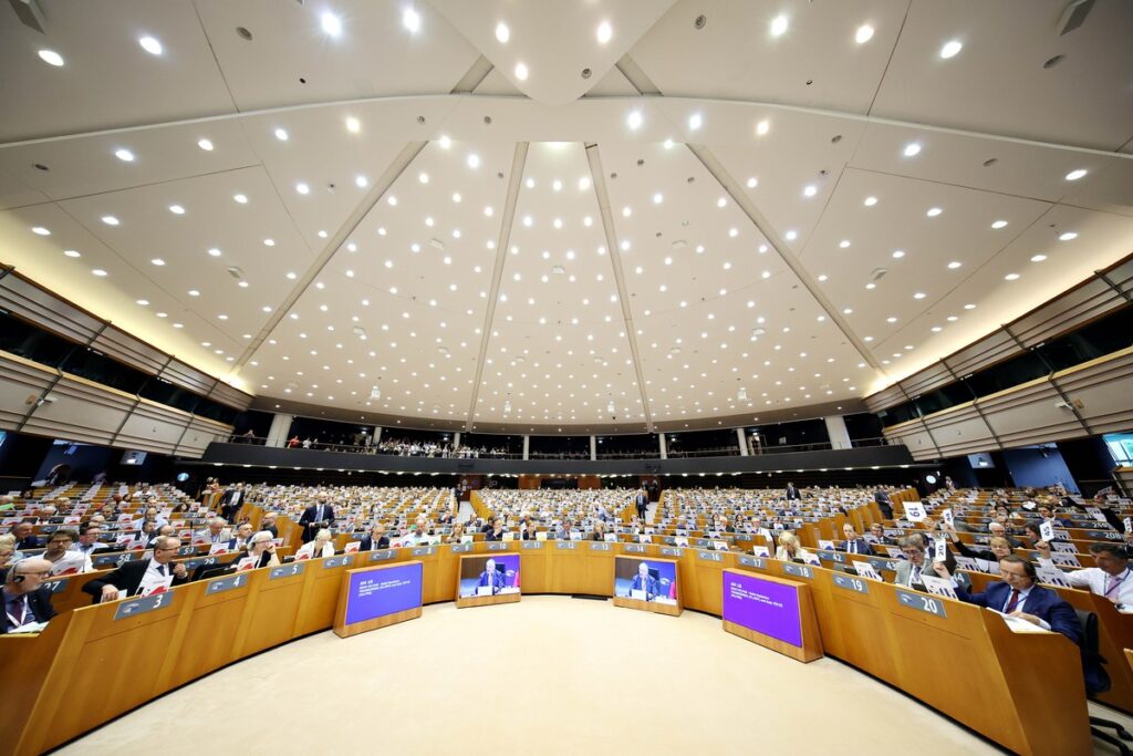 Posiedzenie plenarne Komitetu Regionów, 19 czerwca 2024, fot. UE /Fred Guerdin