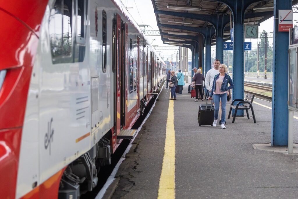 Przejazd inauguracyjny Toruń-Kołobrzeg, fot. Szymon Zdziebło/tarantoga.pl dla UMWKP