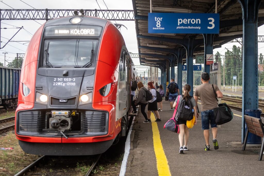 Przejazd inauguracyjny Toruń-Kołobrzeg, fot. Szymon Zdziebło/tarantoga.pl dla UMWKP
